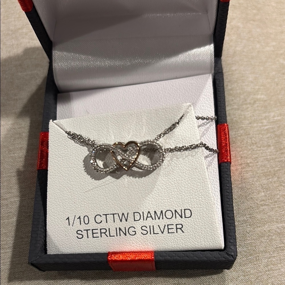 NWT✨ Infinity heart necklace diamond sterling silver